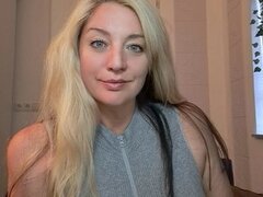 LizaLive's Thumbnail