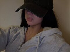 SweetScarletteUK's Thumbnail