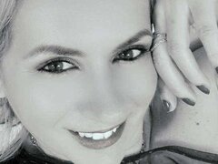 MayraWhite's Thumbnail